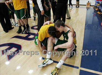Thumbnail 3 in El Cerrito vs. San Marin (CIF NCS D3 Final) photogallery.