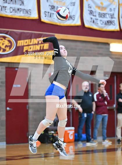 Thumbnail 3 in Gilbert Christian @ Valley Christian (AIA 3A Semifinal) photogallery.