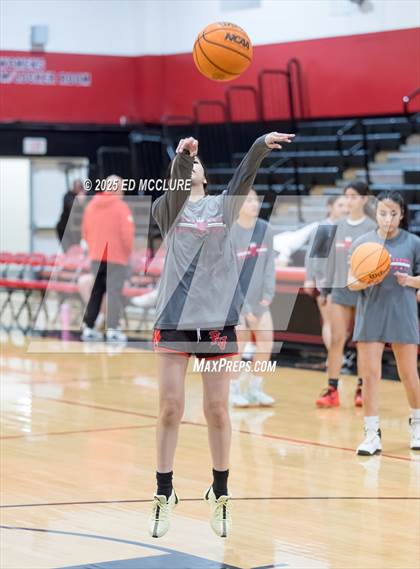 Thumbnail 2 in JV Girls Basketball Torrance vs Palos Verdes photogallery.