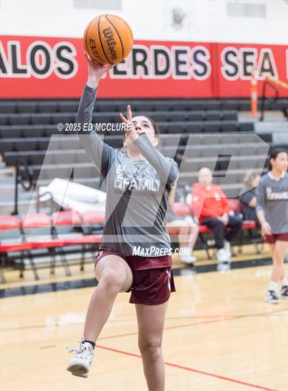 Thumbnail 1 in JV Girls Basketball Torrance vs Palos Verdes photogallery.