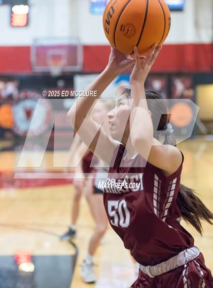 Thumbnail 2 in JV Girls Basketball Torrance vs Palos Verdes photogallery.