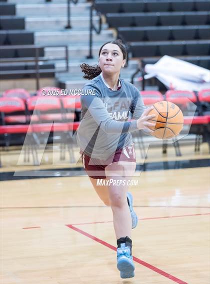 Thumbnail 1 in JV Girls Basketball Torrance vs Palos Verdes photogallery.