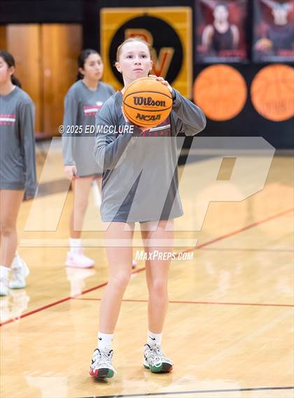 Thumbnail 1 in JV Girls Basketball Torrance vs Palos Verdes photogallery.