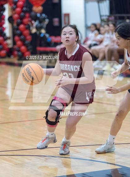 Thumbnail 2 in JV Girls Basketball Torrance vs Palos Verdes photogallery.