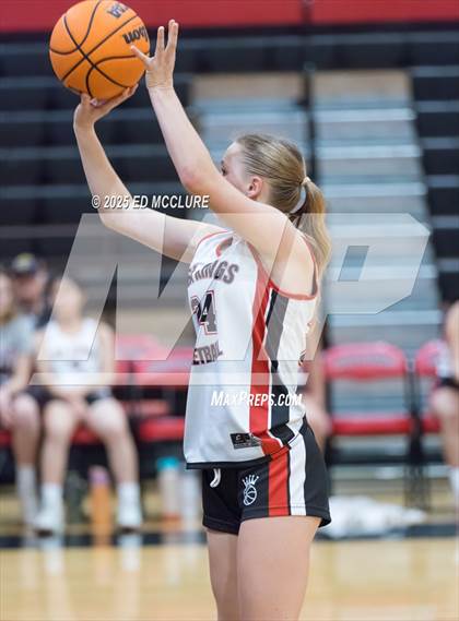 Thumbnail 1 in JV Girls Basketball Torrance vs Palos Verdes photogallery.
