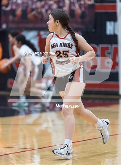 Thumbnail 1 in JV Girls Basketball Torrance vs Palos Verdes photogallery.