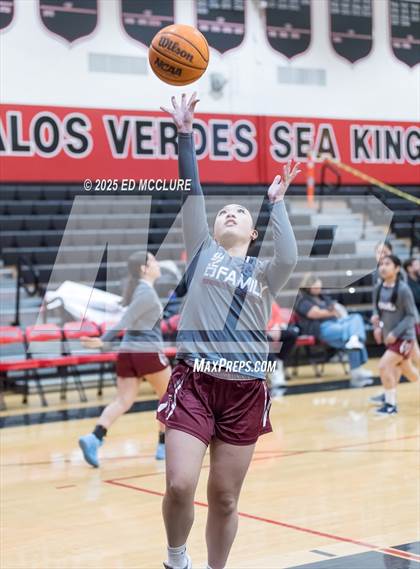 Thumbnail 3 in JV Girls Basketball Torrance vs Palos Verdes photogallery.