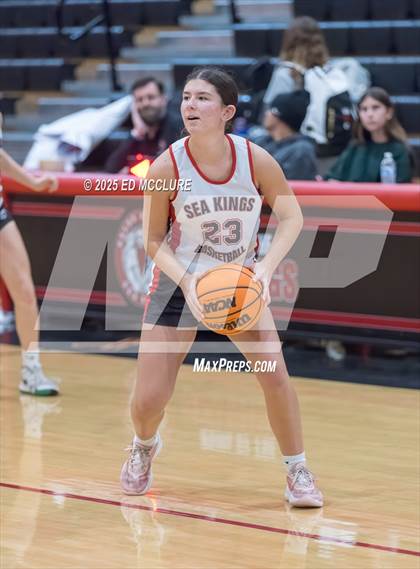 Thumbnail 1 in JV Girls Basketball Torrance vs Palos Verdes photogallery.