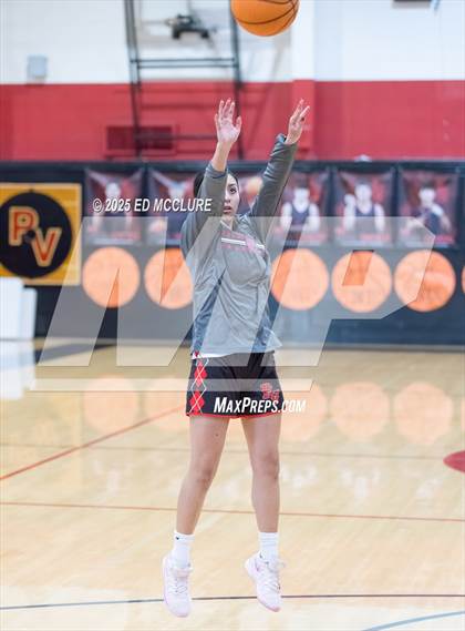 Thumbnail 1 in JV Girls Basketball Torrance vs Palos Verdes photogallery.