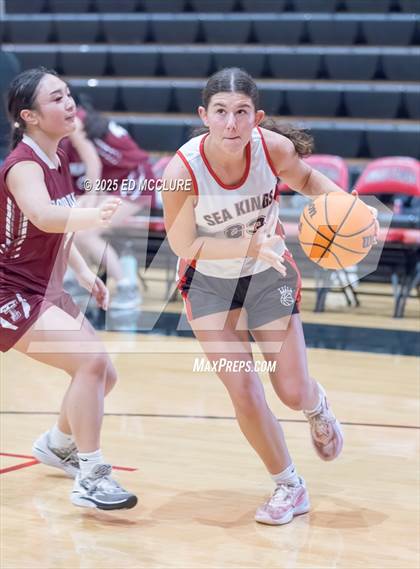 Thumbnail 3 in JV Girls Basketball Torrance vs Palos Verdes photogallery.