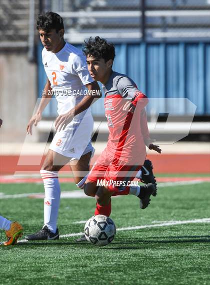 Thumbnail 3 in  Lee [Robert E.] vs United (Austin Lakes Elite Showcase) photogallery.