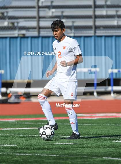 Thumbnail 3 in  Lee [Robert E.] vs United (Austin Lakes Elite Showcase) photogallery.