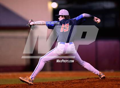 Thumbnail 1 in Walton @ Lassiter photogallery.