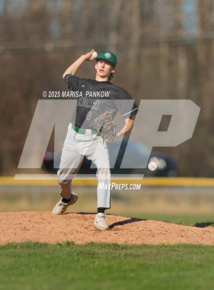 Thumbnail 3 in Bishop Grimes vs Onondaga photogallery.