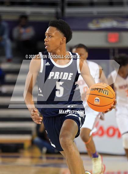Thumbnail 2 in Henderson Collegiate Boys Basketball (Extending the Gallery) photogallery.