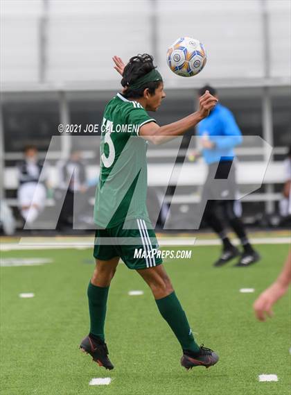 Thumbnail 3 in Harlan vs Waxahachie (Alamo Heights Tournament) photogallery.