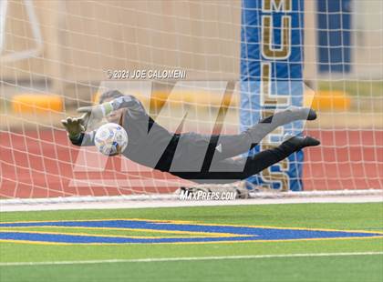 Thumbnail 3 in Harlan vs Waxahachie (Alamo Heights Tournament) photogallery.