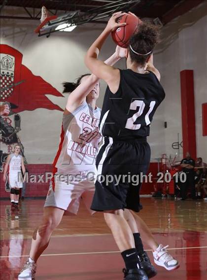 Thumbnail 2 in Montbello vs. Grand Junction Central photogallery.