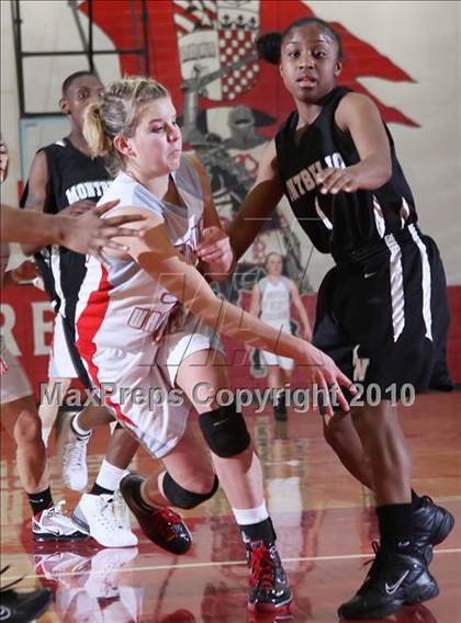 Thumbnail 3 in Montbello vs. Grand Junction Central photogallery.