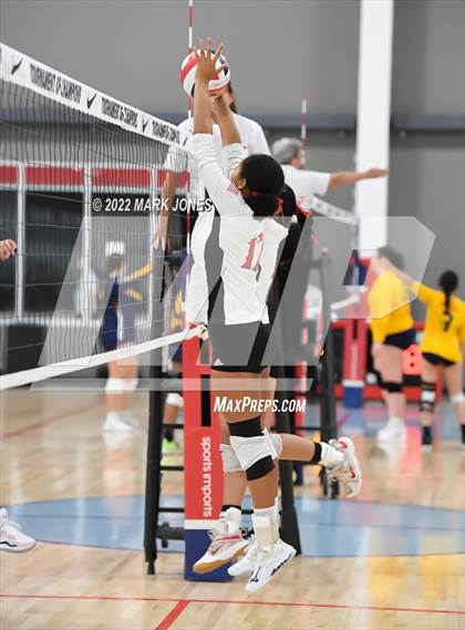 Thumbnail 2 in Vista vs. Olympian (Nike TOC Southwest) photogallery.