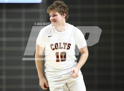 Thumbnail 3 in Heath vs. Meadowbrook (OHSAA D2 Regional Semifinal) photogallery.
