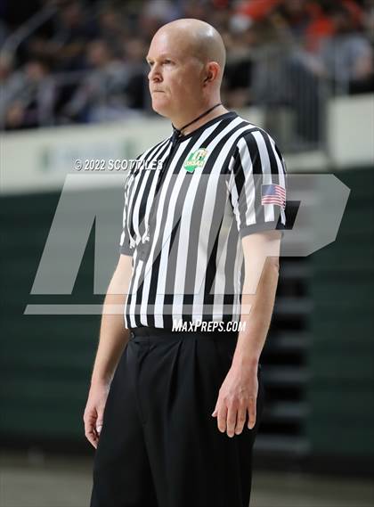 Thumbnail 1 in Heath vs. Meadowbrook (OHSAA D2 Regional Semifinal) photogallery.