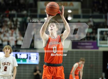 Thumbnail 2 in Heath vs. Meadowbrook (OHSAA D2 Regional Semifinal) photogallery.