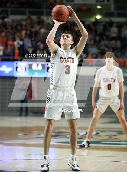 Thumbnail 2 in Heath vs. Meadowbrook (OHSAA D2 Regional Semifinal) photogallery.