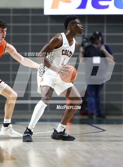 Thumbnail 2 in Heath vs. Meadowbrook (OHSAA D2 Regional Semifinal) photogallery.