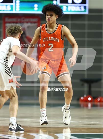 Thumbnail 3 in Heath vs. Meadowbrook (OHSAA D2 Regional Semifinal) photogallery.