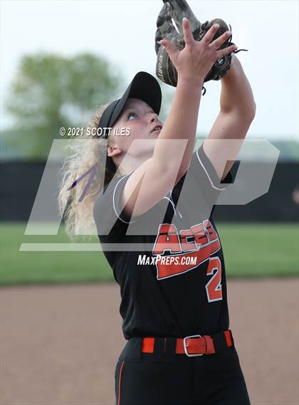 Thumbnail 2 in Johnstown-Monroe vs Amanda-Clearcreek (OHSAA D3 District Final) photogallery.