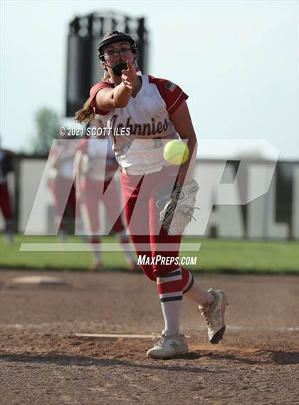 Thumbnail 2 in Johnstown-Monroe vs Amanda-Clearcreek (OHSAA D3 District Final) photogallery.
