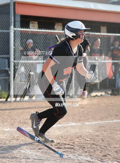 Thumbnail 3 in Johnstown-Monroe vs Amanda-Clearcreek (OHSAA D3 District Final) photogallery.