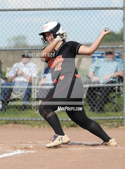 Thumbnail 2 in Johnstown-Monroe vs Amanda-Clearcreek (OHSAA D3 District Final) photogallery.