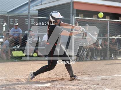 Thumbnail 1 in Johnstown-Monroe vs Amanda-Clearcreek (OHSAA D3 District Final) photogallery.