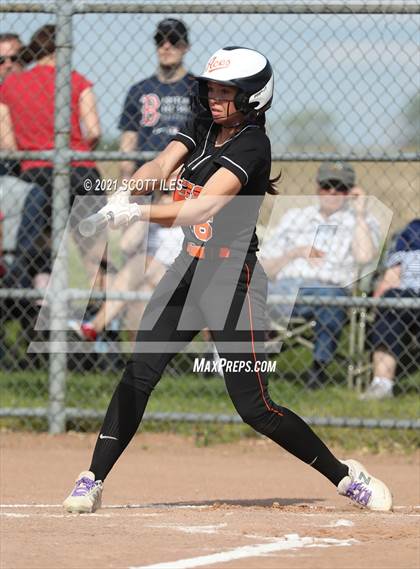 Thumbnail 3 in Johnstown-Monroe vs Amanda-Clearcreek (OHSAA D3 District Final) photogallery.