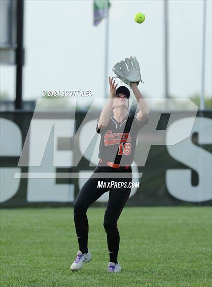 Thumbnail 1 in Johnstown-Monroe vs Amanda-Clearcreek (OHSAA D3 District Final) photogallery.