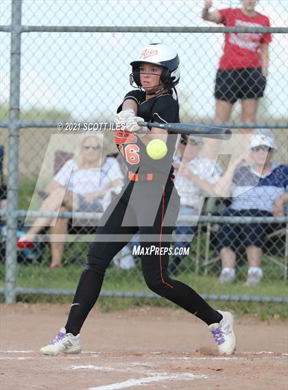 Thumbnail 3 in Johnstown-Monroe vs Amanda-Clearcreek (OHSAA D3 District Final) photogallery.