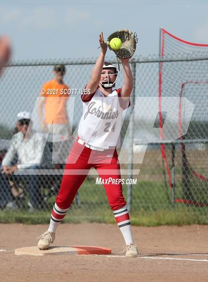 Thumbnail 2 in Johnstown-Monroe vs Amanda-Clearcreek (OHSAA D3 District Final) photogallery.