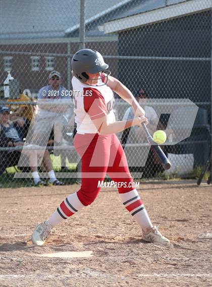 Thumbnail 2 in Johnstown-Monroe vs Amanda-Clearcreek (OHSAA D3 District Final) photogallery.