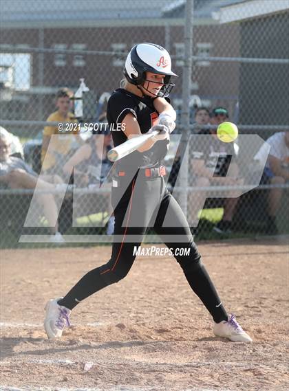 Thumbnail 2 in Johnstown-Monroe vs Amanda-Clearcreek (OHSAA D3 District Final) photogallery.