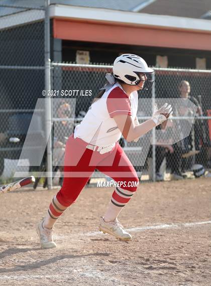 Thumbnail 2 in Johnstown-Monroe vs Amanda-Clearcreek (OHSAA D3 District Final) photogallery.
