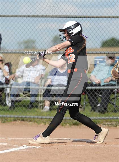 Thumbnail 3 in Johnstown-Monroe vs Amanda-Clearcreek (OHSAA D3 District Final) photogallery.