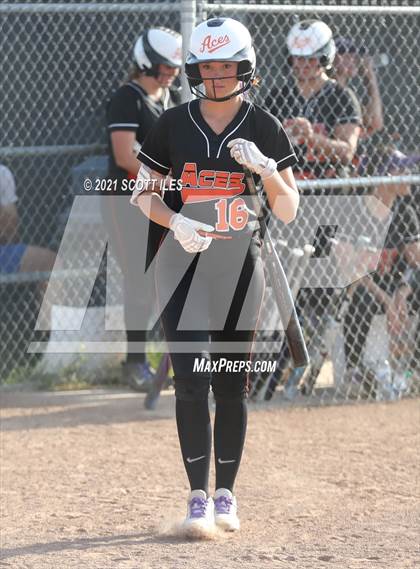Thumbnail 2 in Johnstown-Monroe vs Amanda-Clearcreek (OHSAA D3 District Final) photogallery.