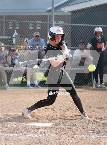 Thumbnail 2 in Johnstown-Monroe vs Amanda-Clearcreek (OHSAA D3 District Final) photogallery.