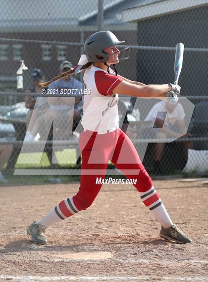 Thumbnail 2 in Johnstown-Monroe vs Amanda-Clearcreek (OHSAA D3 District Final) photogallery.