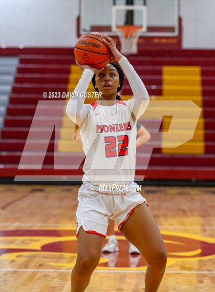 Thumbnail 3 in Patriot vs. Falls Church (Cougar Holiday Classic) photogallery.