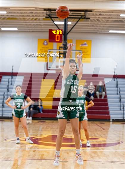 Thumbnail 3 in Patriot vs. Falls Church (Cougar Holiday Classic) photogallery.