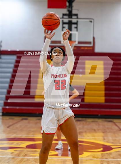 Thumbnail 1 in Patriot vs. Falls Church (Cougar Holiday Classic) photogallery.