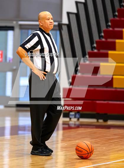Thumbnail 2 in Patriot vs. Falls Church (Cougar Holiday Classic) photogallery.